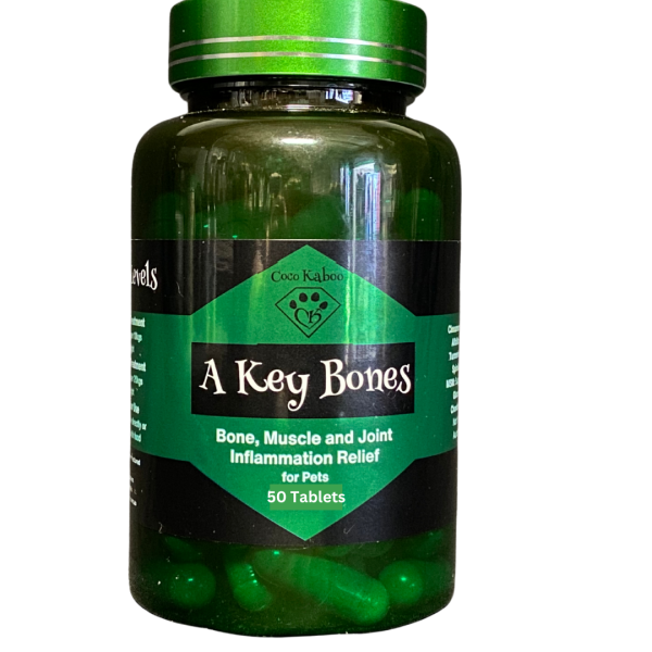 A Key Bones natural joint support supplement for dogs, handmade in Australia with glucosamine, chondroitin, MSM, turmeric, spirulina, alfalfa, cinnamon and ginger to ease stiffness and support mobility.